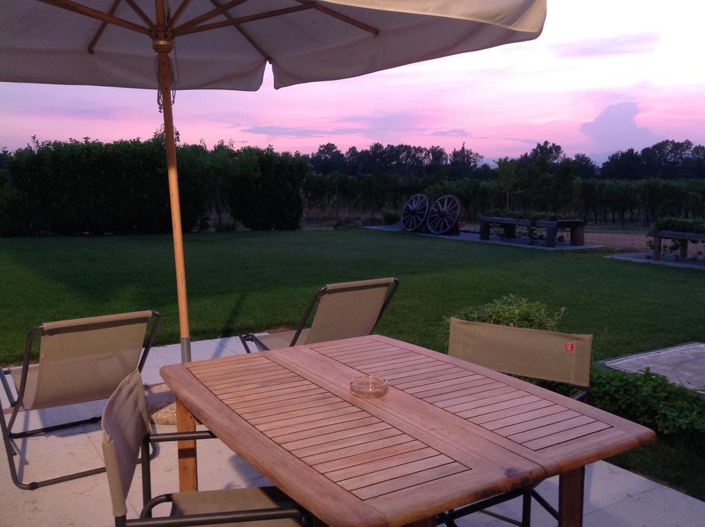 Massoni Bed And Breakfast Peschiera del Garda Exteriör bild