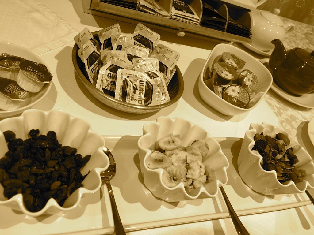Massoni Bed And Breakfast Peschiera del Garda Exteriör bild